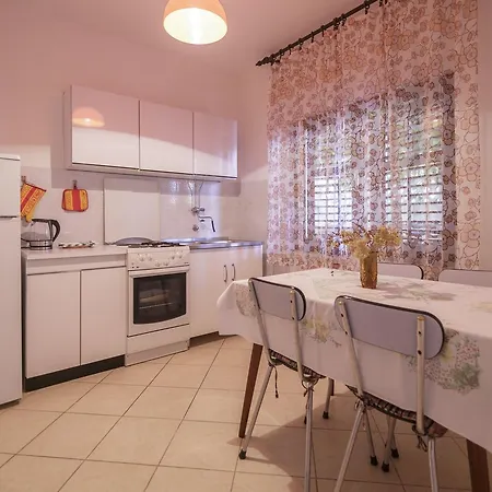 아파트 Jordana 코미자